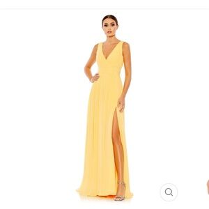 MAC DUGGAL CHIFFON SLEEVELESS WRAP OVER A LINE GOWN - Size 6